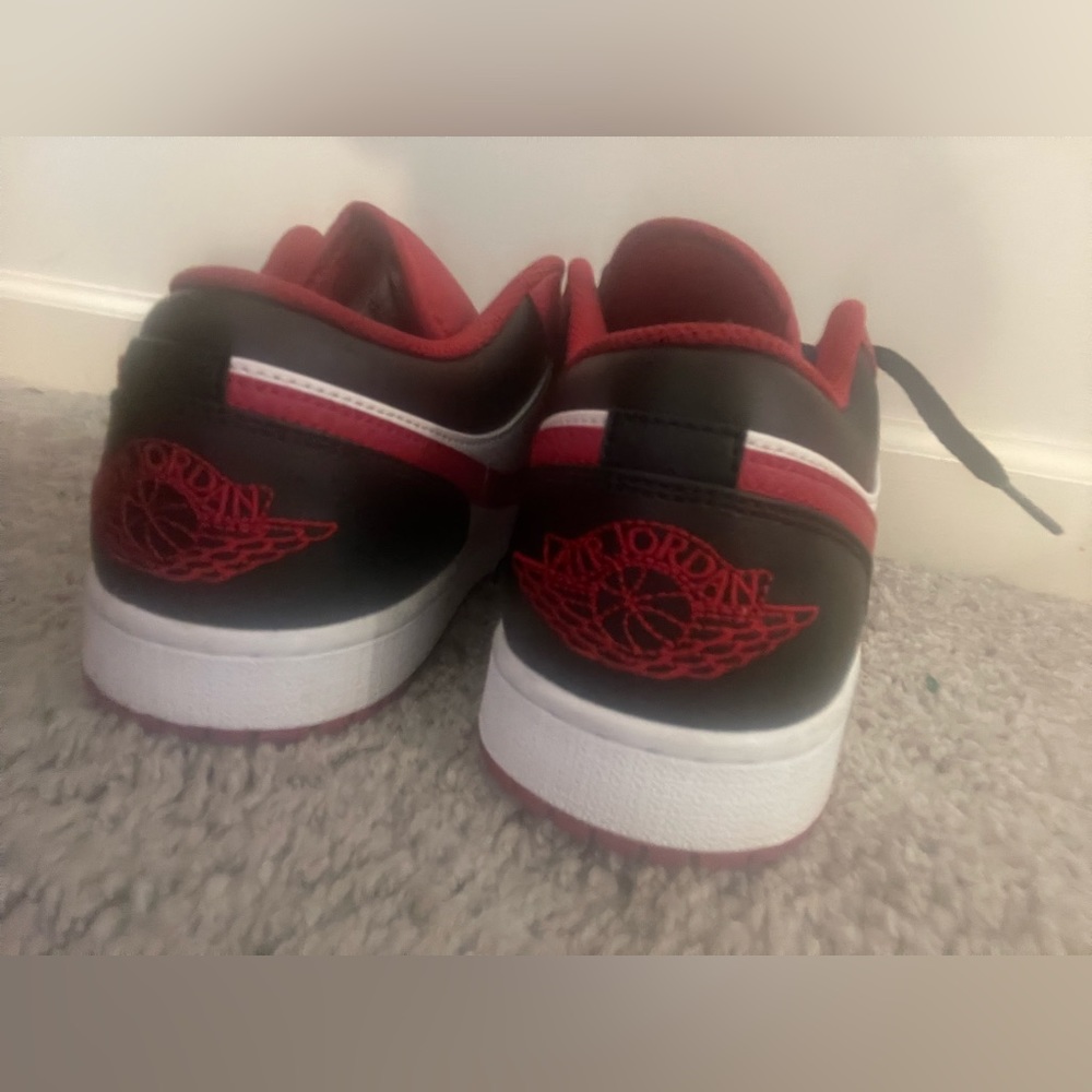 Air Jordan 1 Low 'Reverse Black Toe' never walked in only tried on